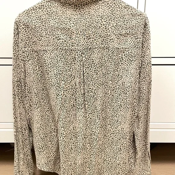 Rails Womens Leopard Print Shirt - Picture 2 of 2